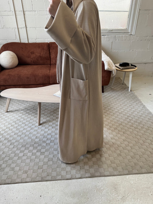 Pre order creme open hood abaya