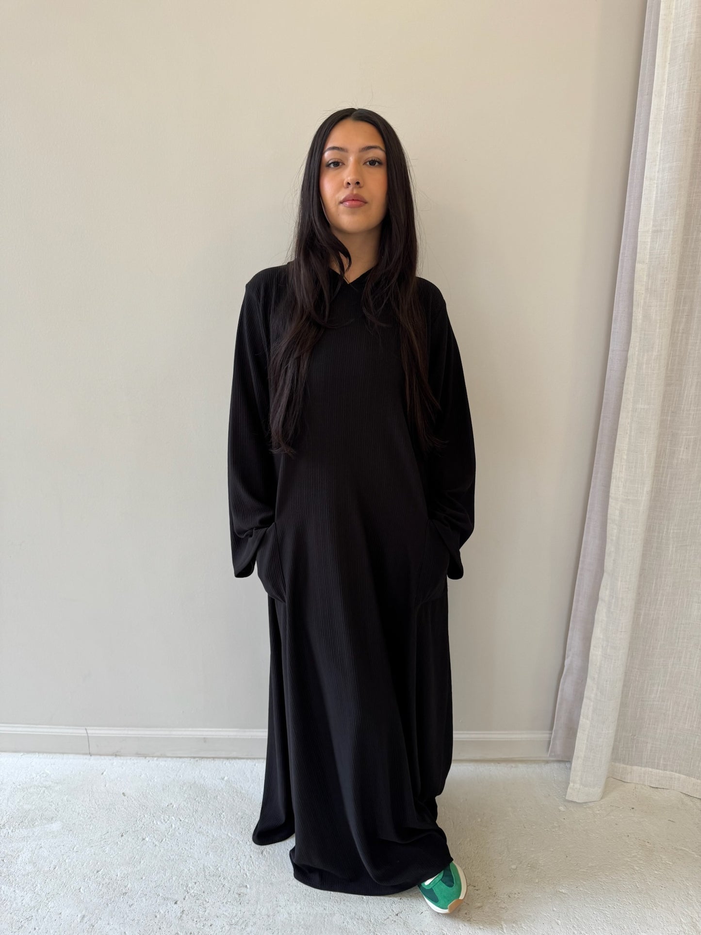 Pre order black hood abaya